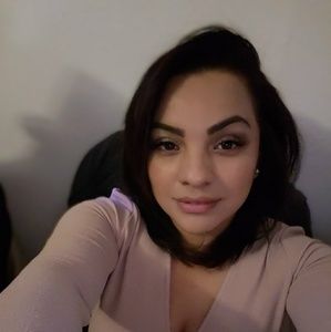 Meet your Posher, Gina